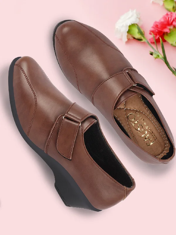 women’s trendy flats for fall fashion -Women Brown Outdoor Fashion Hook and Loop Platform Heel Slip On Shoes