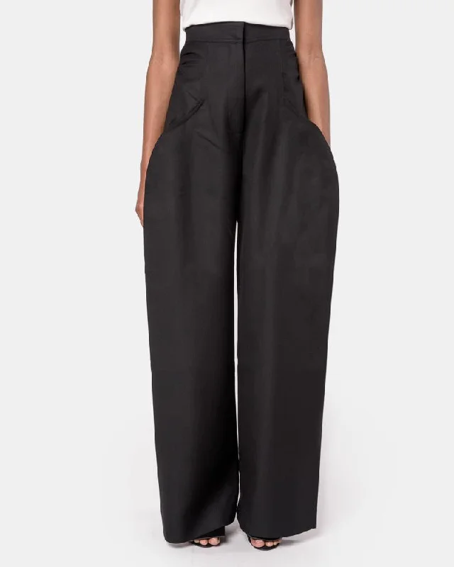 casual jumpsuits for women’s relaxed style -Le Pantalon Plat in Black