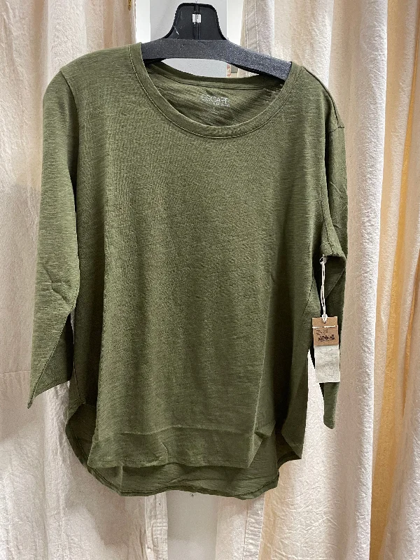 trendy women’s shirts for business attire -3/4 Sleeve Hi-Low Slub Tee in Olive by Escape