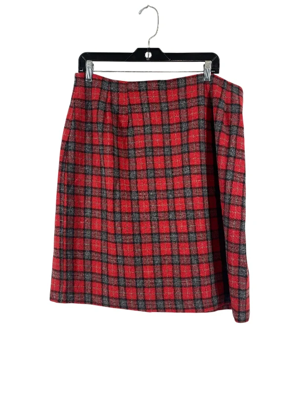 women’s stylish dresses for autumn outings -Skirt Mini & Short By Savannah In Plaid Pattern, Size: 18